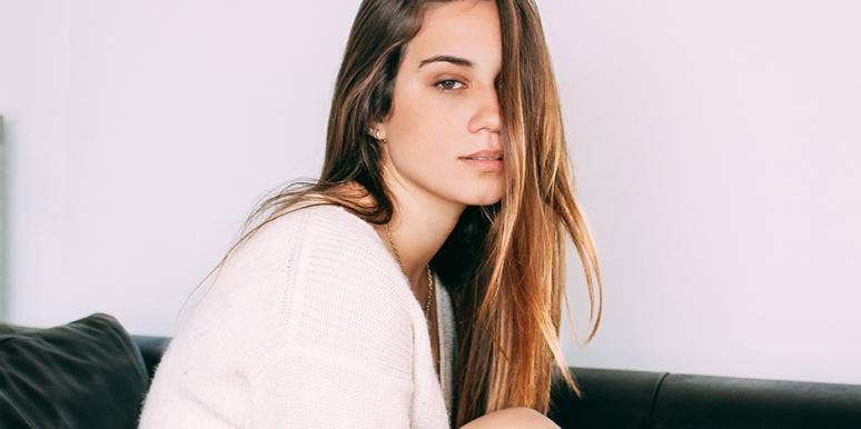 4 Body Language Hacks That Make You Feel Wicked-Confident 4 Body Language Hacks That Make You Feel Wicked-Confident