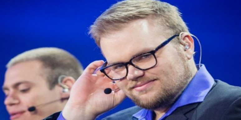 How Did Geoff Robinson Die? New Details On The Famed Starcraft Commentator Who Died Suddenly At The Age Of 33 How Did Geoff Robinson Die? New Details On The Famed Starcraft Commentator Who Died Suddenly At The Age Of 33