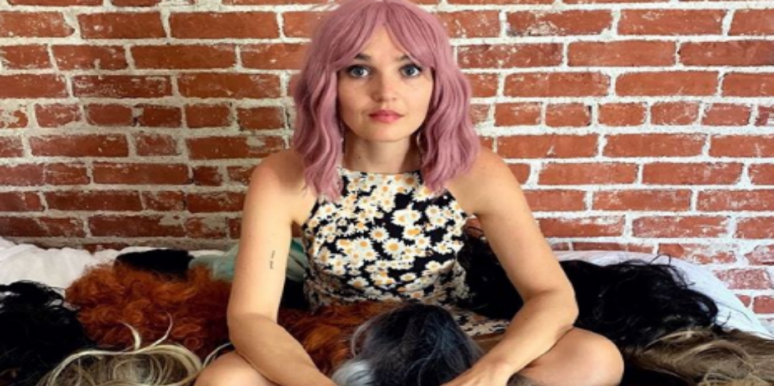 Who Is Chloe Fineman? New Details On Newest 'SNL' Cast Member Who's Also A Master Celebrity Impressionist Who Is Chloe Fineman? New Details On Newest 'SNL' Cast Member Who's Also A Master Celebrity Impressionist Chloe Fineman