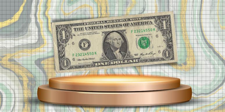 Man Explains The Way He Taught Daughter The “Importance” Of A Dollar dollar on a pedestal
