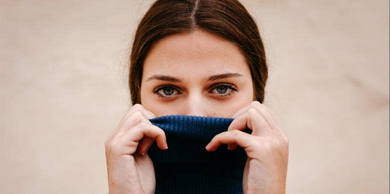There Are 4 Types Of Introverts: Which One Are You? woman with turtleneck