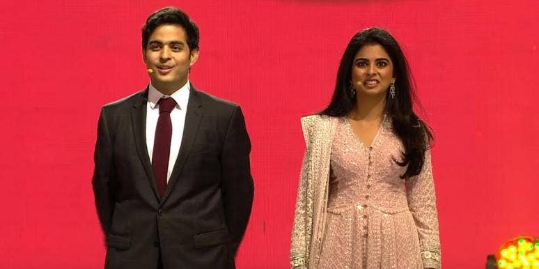 Who Are Isha And Akash Ambani? Meet The Indian Ambani Twins On The Fortune '40 Under 40' List Who Are Isha And Akash Ambani? Meet The Indian Ambani Twins On The Fortune '40 Under 40' List