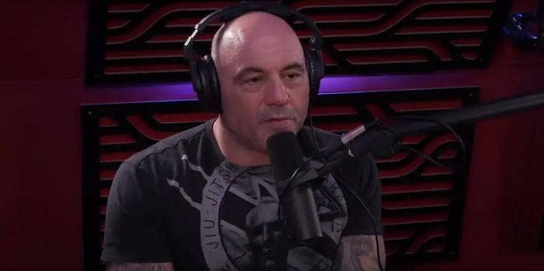10 Interesting Details About Jessica Rogan, Joe Rogan's Wife Joe Rogan podcasting