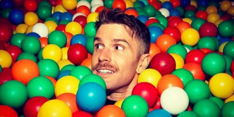 Who Is Joel Dommett? New Details On The Comic From 'Comedians Of The World' On Netflix Who Is Joel Dommett? New Details On The Comic From 'Comedians Of The World' On Netflix
