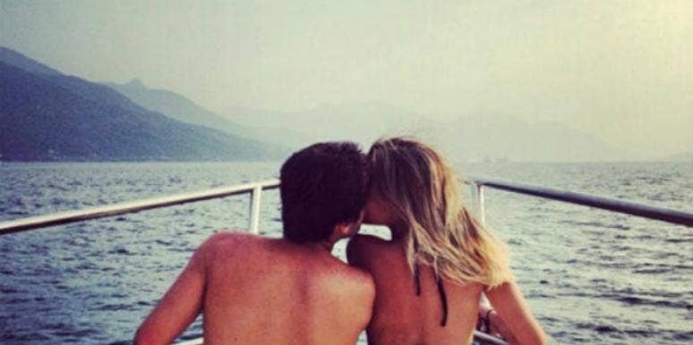 kiss kiss