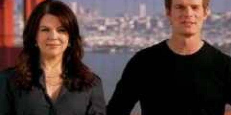 Lauren Graham Says Loving Peter Krause Is Easy Lauren Graham and Peter Krause