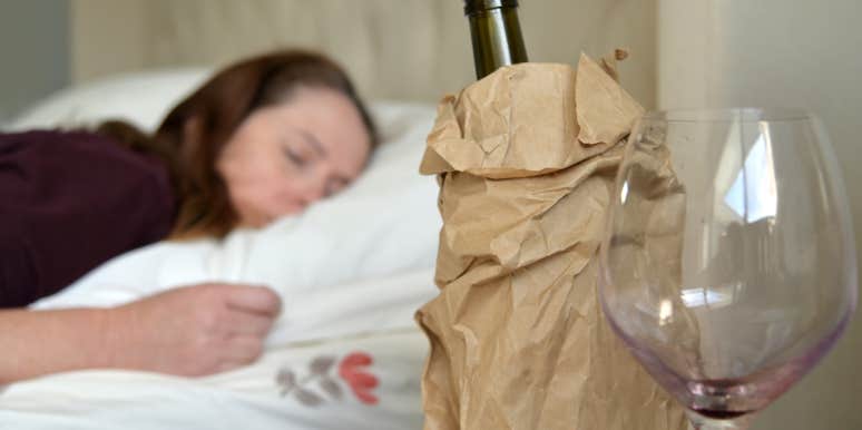 Man Fires His Babysitter After She Was Caught Drinking While Watching His Kids Babysitter drinking