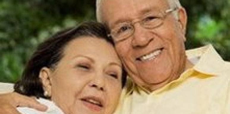 The Secret To A Long-Lasting Marriage? older couple smiling