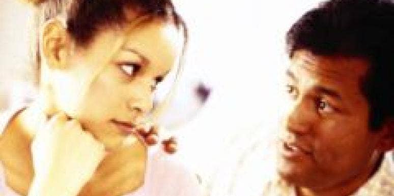 He Doesn't Want Kids. Should I Stay With Him? arguing couple