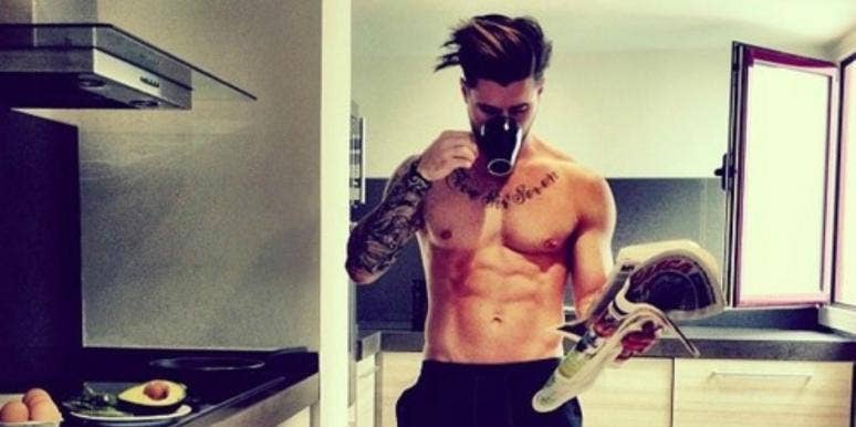 This Man's Morning Ritual PROVES That True Love Exists This Man's Morning Ritual PROVES That True Love Exists