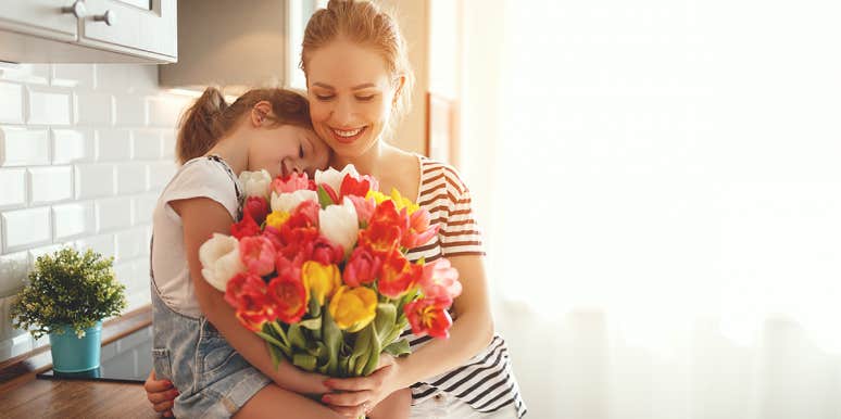 Surprise Mom With These Stunning Mixed-Color Long-Stem Roses Picked Fresh From The Farm For Mother's Day Long stem roses for mothers day