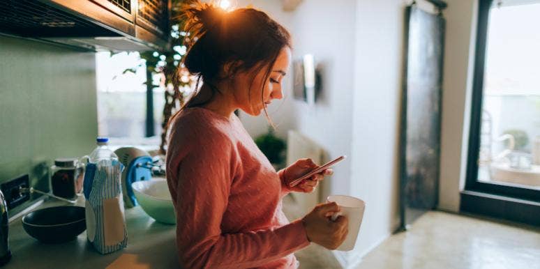 9 Ways To Deal With Your PTSD When It Seems TOTALLY Overwhelming 9 Ways To Deal With Your PTSD When It Seems TOTALLY Overwhelming