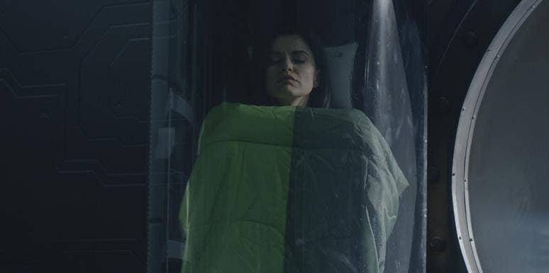 I Paid $40 To Nap Like An Astronaut In A Zero Gravity Position sleep pod