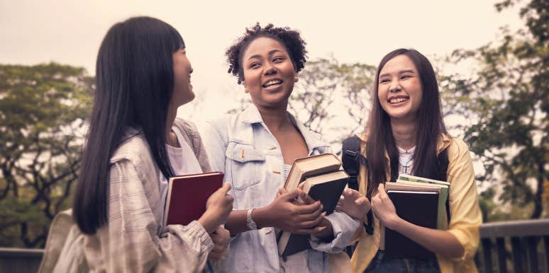 Forever Young: Why College Makes You Never Want To Grow Up group of friends