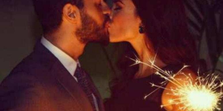 The Reason Why People Kiss At Midnight On New Year's Eve The Reason Why People Kiss At Midnight On New Year's Eve