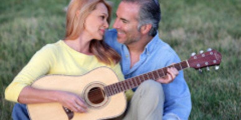 10 Reasons Older Men Make Great Boyfriends older man younger woman