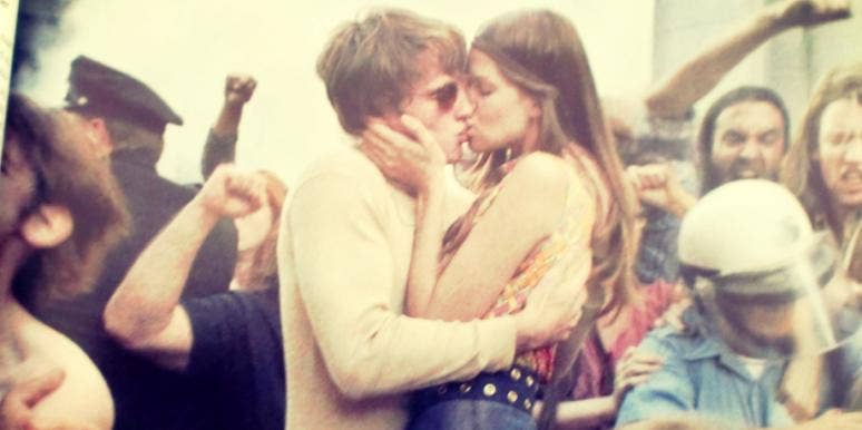 vintage couple kiss vintage couple kiss