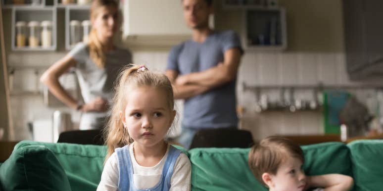 Woman Refuses To Take 50 Percent Custody Of Her Kids From Her Ex Parents arguing