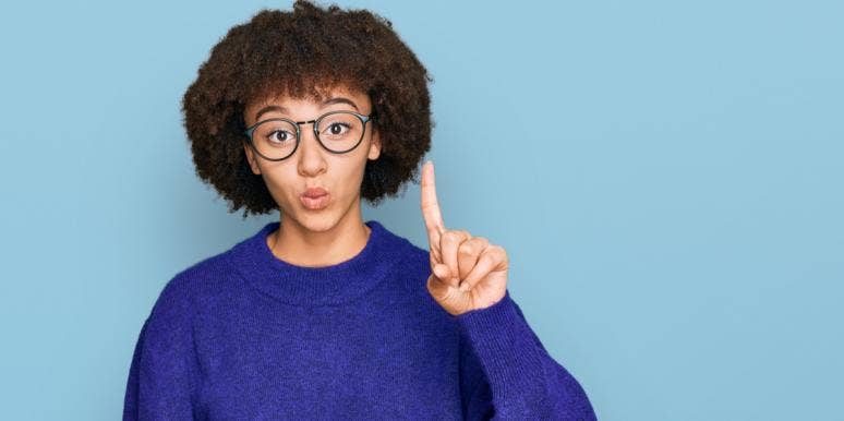 People Who Point Out Grammar Errors Are JERKS, Says Science smart woman