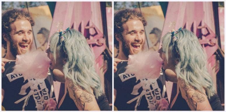 Does He Like Me? Subtle Signs That A Guy Really Likes You Does He Like Me? Subtle Signs That A Guy Really Likes You