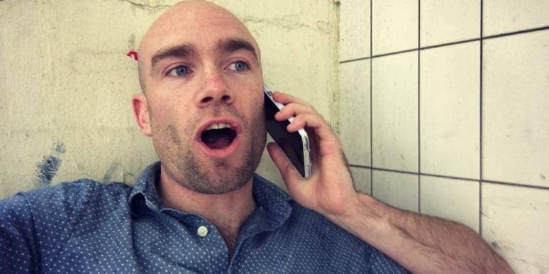 Dating Experiment: Man Invites 100 Girls In His Phone Out For Pizza At The Same Time Dating Experiment: Man Invites 100 Girls In His Phone Out For Pizza At The Same Time