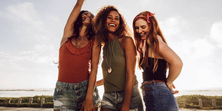 How To Be Popular — In A Way That Doesn't Make You Grossly Fake And Elitist How To Be Popular — In A Way That Doesn't Make You Grossly Fake And Elitist