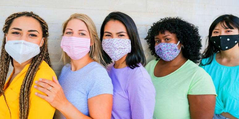 Ways To Prevent 'Maskne' Breakouts From Wearing A Face Mask Ways To Prevent 'Maskne' Breakouts From Wearing A Face Mask