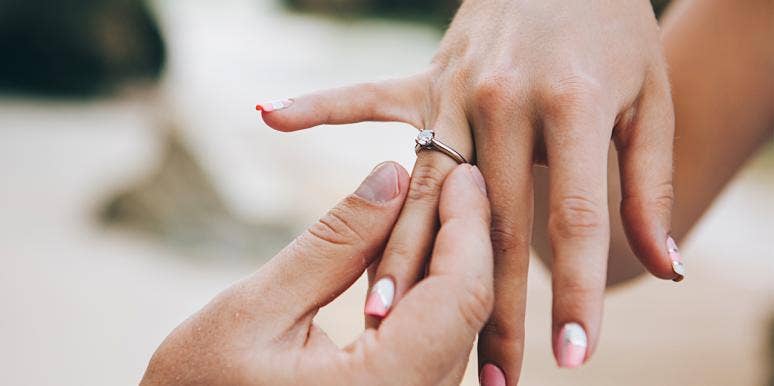 The One Marriage Proposal Video You Need To See (Involving A Bus And A Robot) The One Marriage Proposal Video You Need To See (Involving A Bus And A Robot)