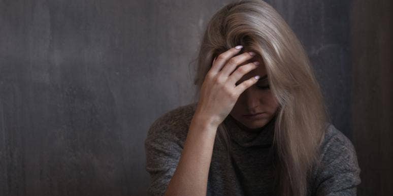 What You Need To Know About People With PTSD (Post Traumatic Stress Disorder) sad woman