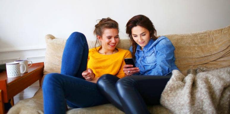 Why You Should Reconnect With Old Friends While Social Distancing Why You Should Reconnect With Old Friends While Social Distancing