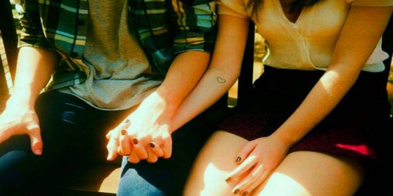5 Ways To Be The Girlfirend He Can't WAIT To Show Off To His Friends 5 Ways To Be The Girlfirend He Can't WAIT To Show Off To His Friends