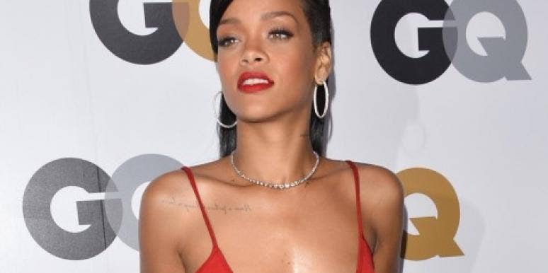 Paparazzi Catch Rihanna Naked: See The Photos! Rihanna