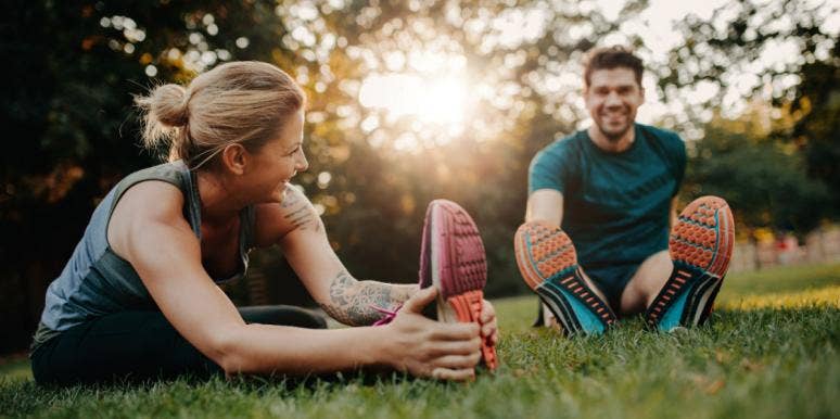 The 7-Minute Scientific Workout, Explained couple exercising