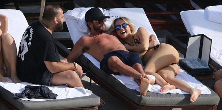 Scott Disick is a sex addict Scott Disick is a sex addict