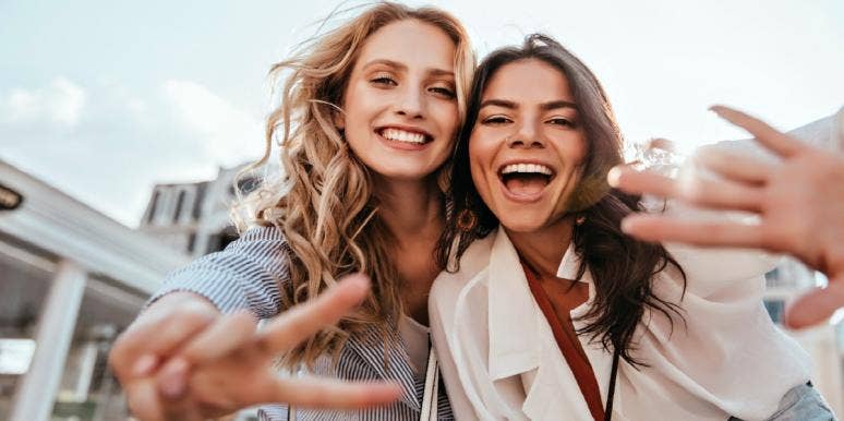 Why Being Secretly In Love With My Friend Was Too Big Of A Secret To Keep best friends peace sign
