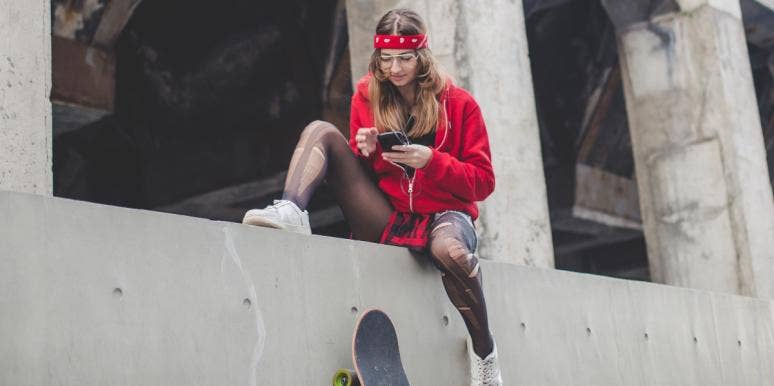7 Most Common Self-Sabotaging Behaviors In Online Dating 7 Most Common Self-Sabotaging Behaviors In Online Dating