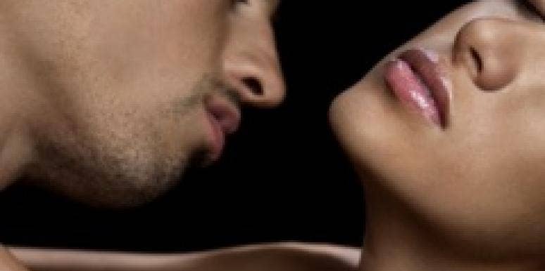 4 Signs He'll Be Good In Bed good sexual chemistry