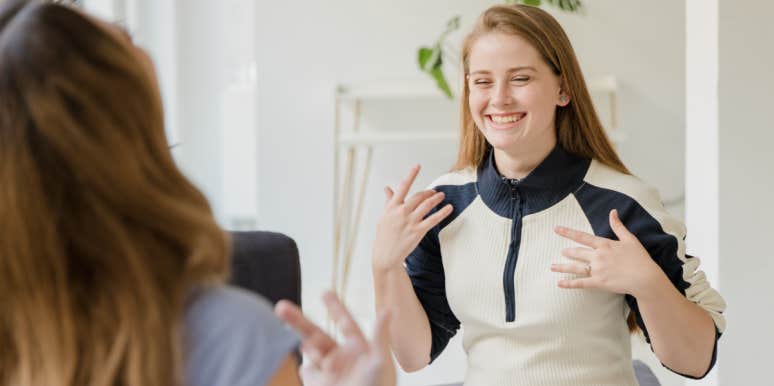 Woman Says She Refuses To Use Sign Language Around Deaf Cousin Because She's Rude Women using sign language