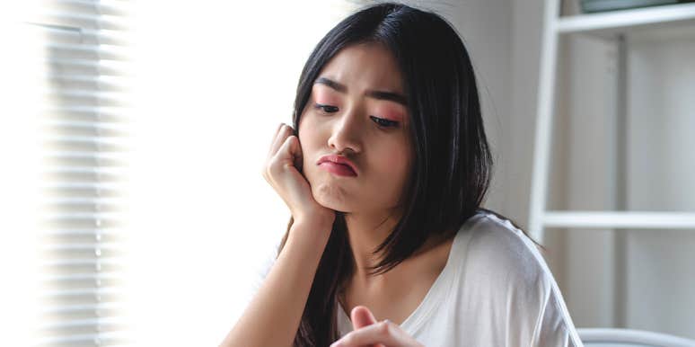 7 Signs You Have Avoidant Personality Disorder woman worrying