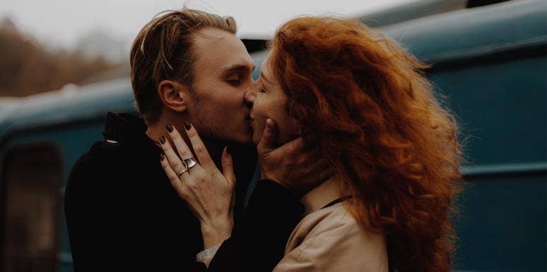The 2 Most Important Questions To Find Out If Your Soulmate Is 'The One' couple kissing