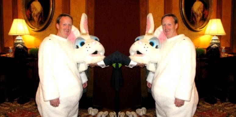 Photos Facts And Story Of Press Secretary Sean Spicer S Job As The White House Easter Bunny