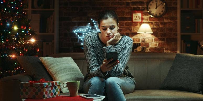 9 Types Of People Who Are Struggling During The Holidays sad woman christmas