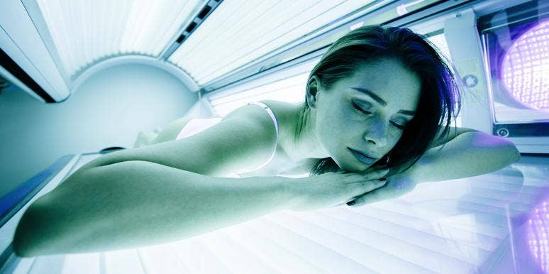 Woman's Dangerous Tanning Habit Left A Hole In Her Face woman in tanning bed
