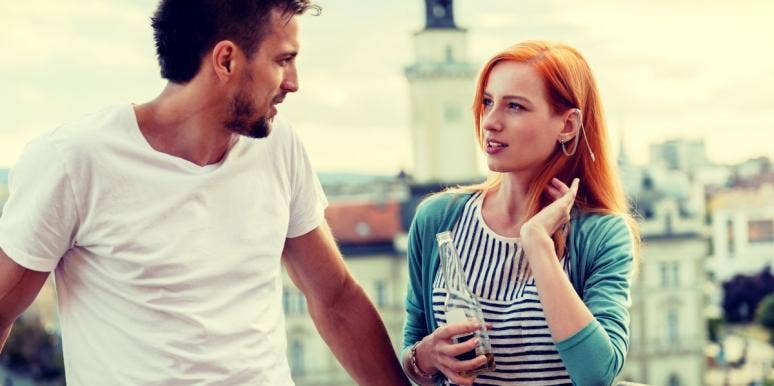 How To Tell Someone You Love Them In 5 Simple Steps couple wondering how to tell someone you love them