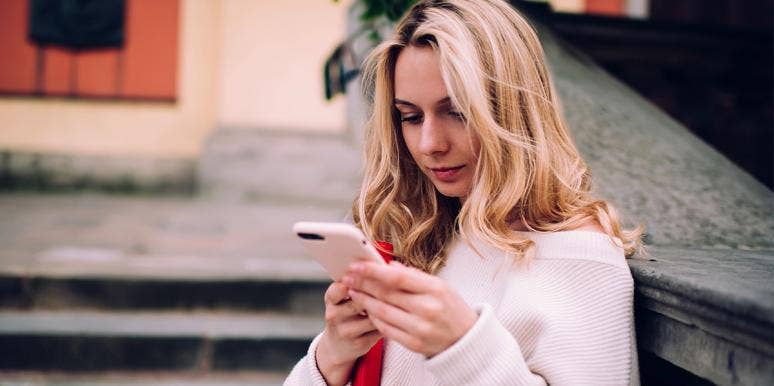 Your Texts That End With A Period Mean You're Basically An A****** woman texting