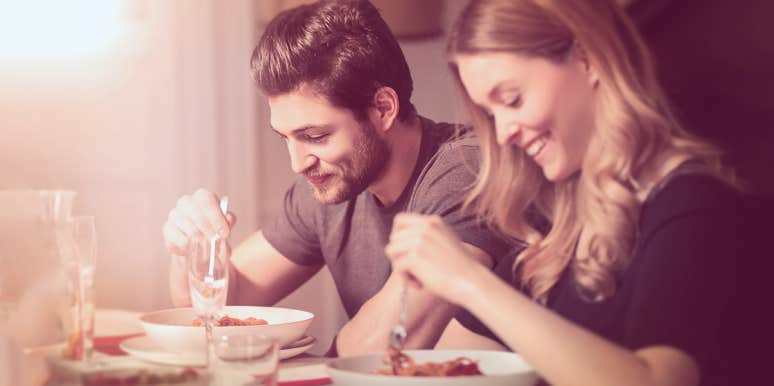 Unsexy Behaviors Women Are Extremely Attracted To couples having dinner