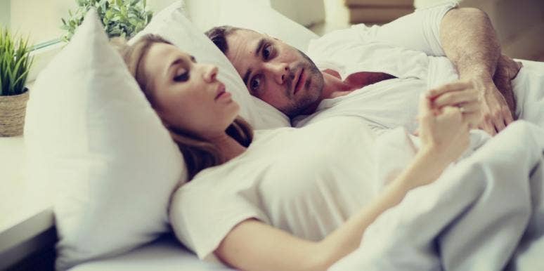 Signs Of A Toxic Relationship & How To Know When To Break Up Signs Of A Toxic Relationship & How To Know When To Break Up