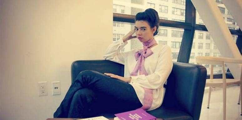 This Feminist "Pussy Bow" Artist Uses Her Vagina To Make Scarves This Feminist "Pussy Bow" Artist Uses Her Vagina To Make Scarves