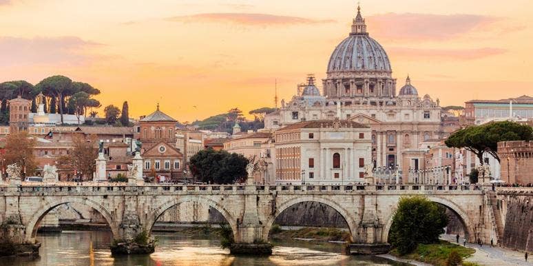 42 Best Virtual Museum & Travel Tours (And More!) For An Online Getaway During Coronavirus Lockdown 42 Best Virtual Museum & Travel Tours (And More!) For An Online Getaway During Coronavirus Lockdown