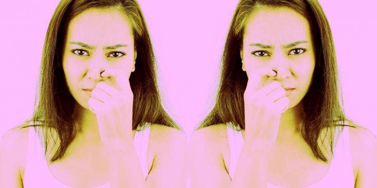 What An Itchy Nose Means - Spiritual Meanings & Superstitions woman with nose itching